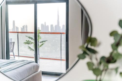 Full Dubai Skyline View on High Floor — 4-Star Luxury Hotel in Dubai, United Arab Emirates
