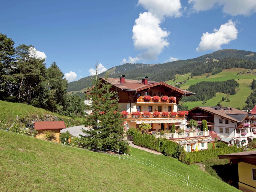 Saibei lnn - carbon neutral hotel in Unknown City