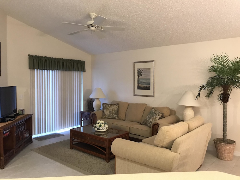 4BR 3BA Home in Emerald Island Resort by CV 8540 - photo 12