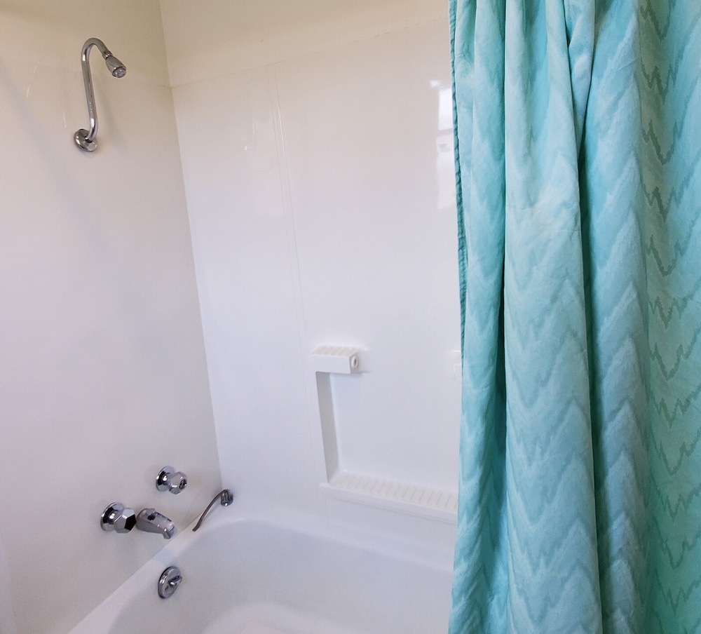 Robin Hood Motel - photo 30