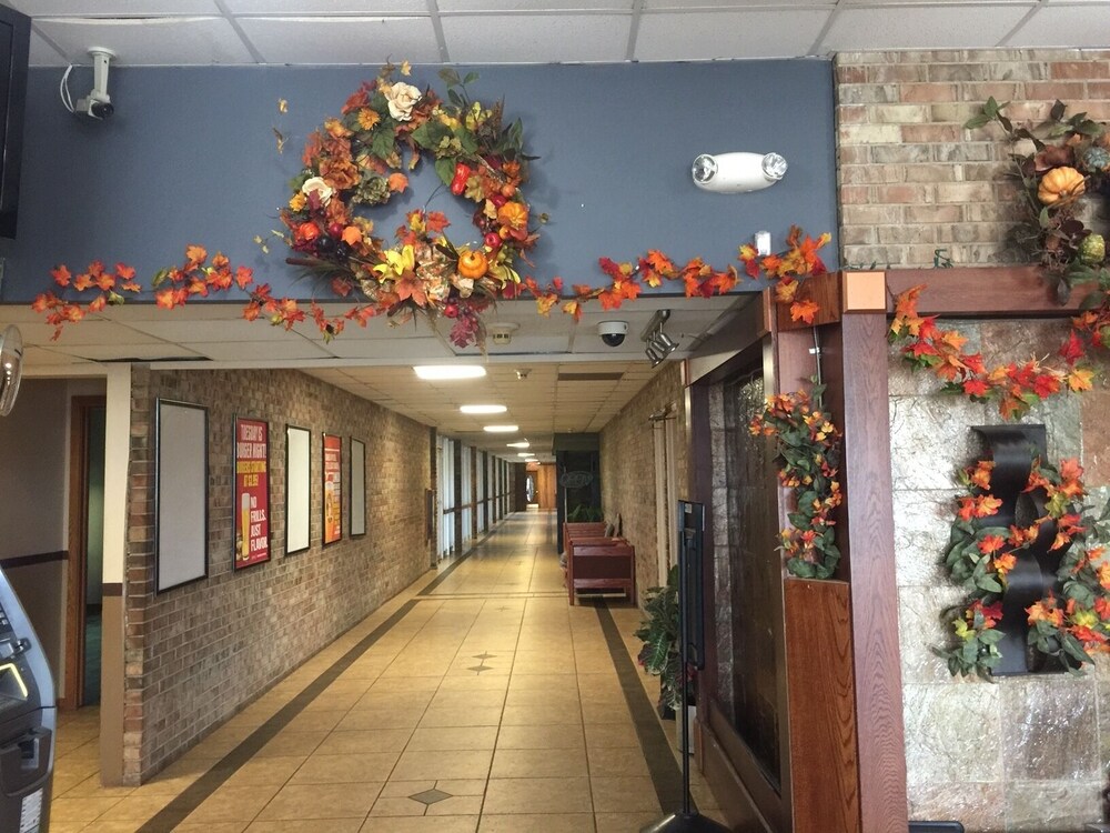 Morris Grand Hotel and Conference Center - photo 12