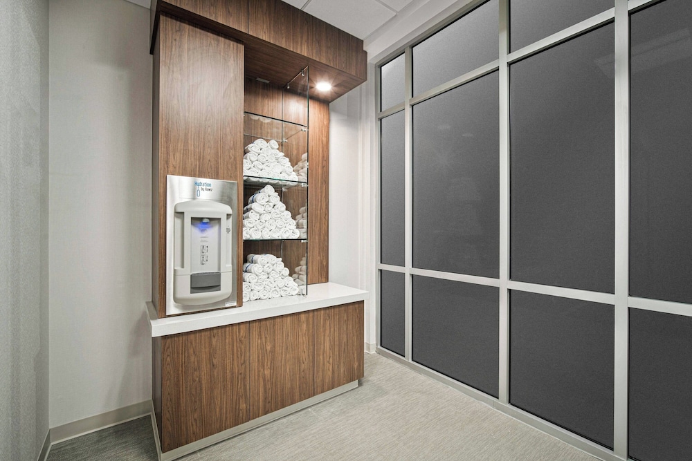 SpringHill Suites by Marriott Phoenix Goodyear - photo 20