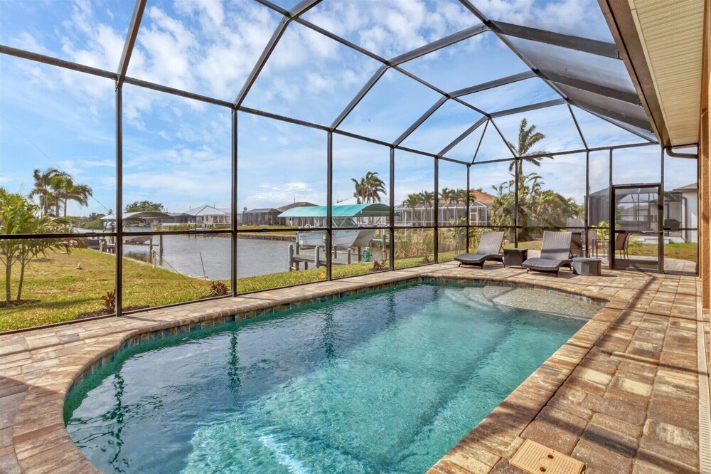 10333 Monticello Drive in Port Charlotte, United States