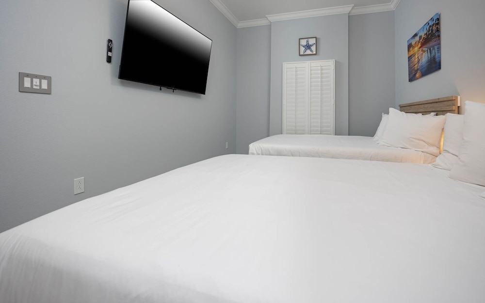 Phoenix Gulf Towers 805 4 Bedroom Condo by RedAwning - photo 8
