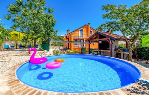 5 Bedroom Amazing Apartment In Viskovo — 4-Star Luxury Hotel in Viskovo, Croatia