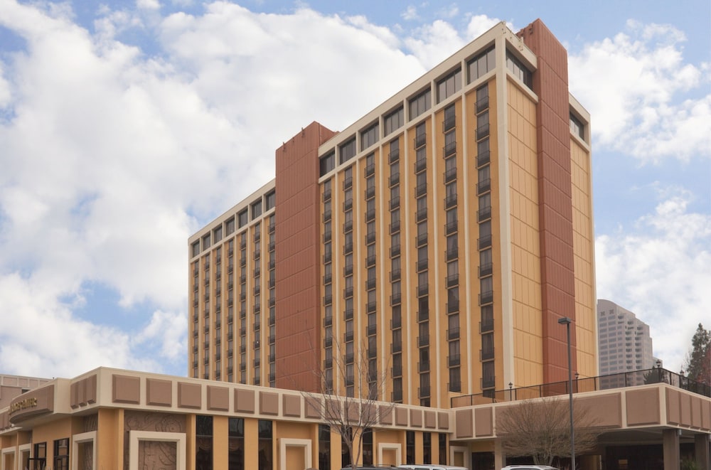 Holiday Inn Sacramento Downtown Arena by IHG - photo 57