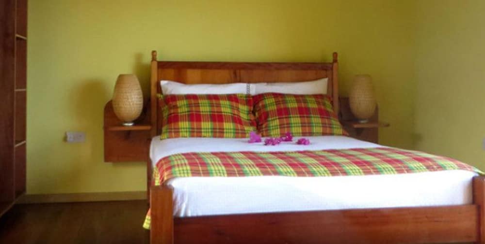 Kaye Mango — Choiseul — photo 2
