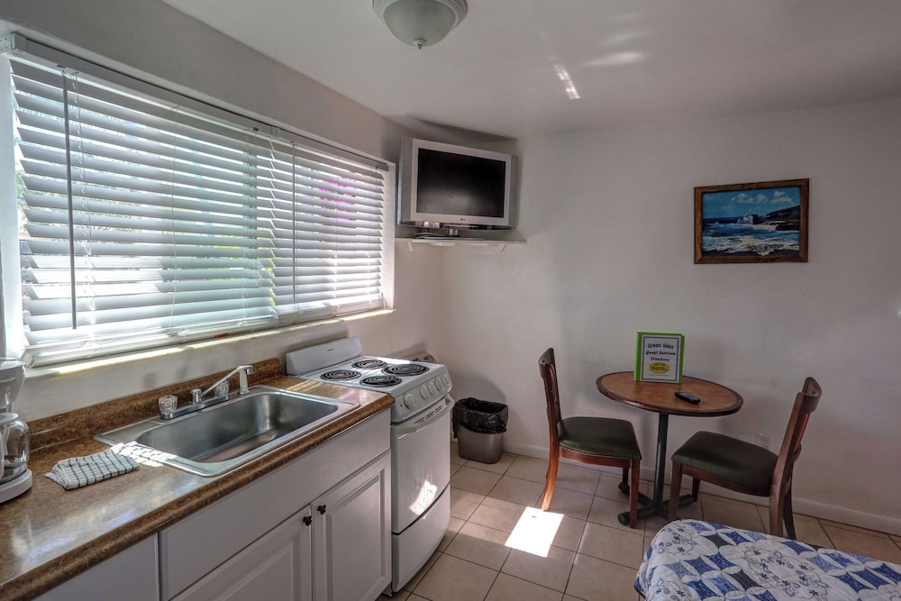 Green Seas Motel - photo 50