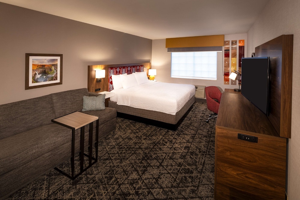 Hampton Inn Pullman - photo 13
