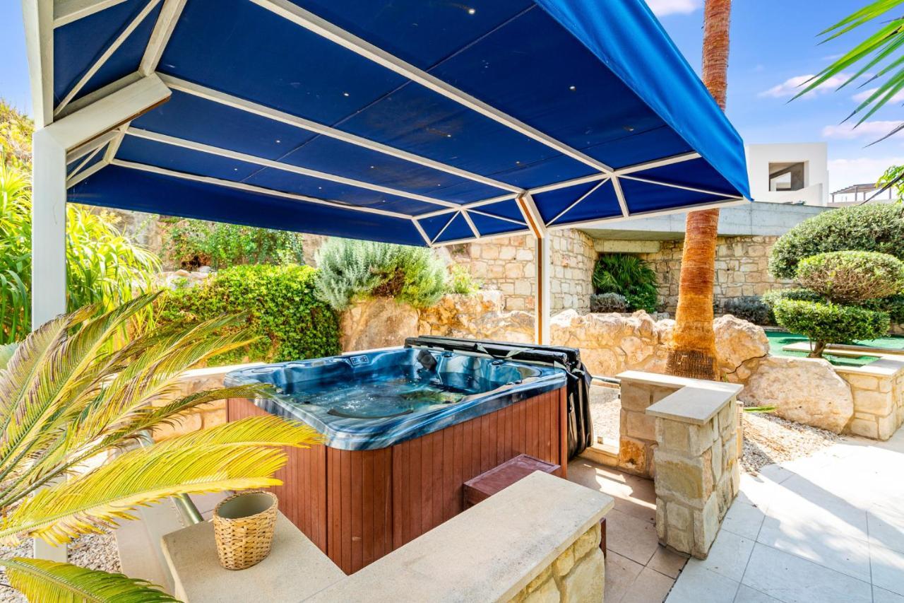 The Bridge Villa by Ezoria Villas