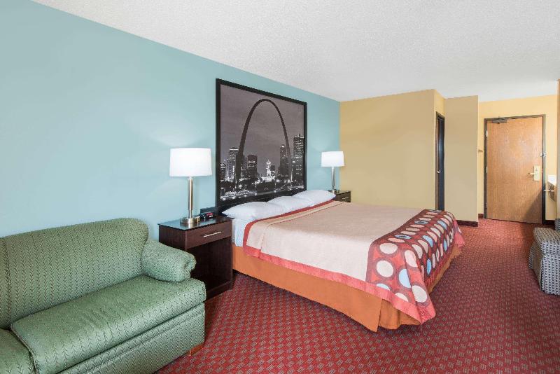 Super 8 by Wyndham Troy IL St. Louis Area - photo 15