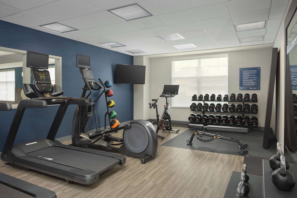Hampton Inn Augusta - photo 21