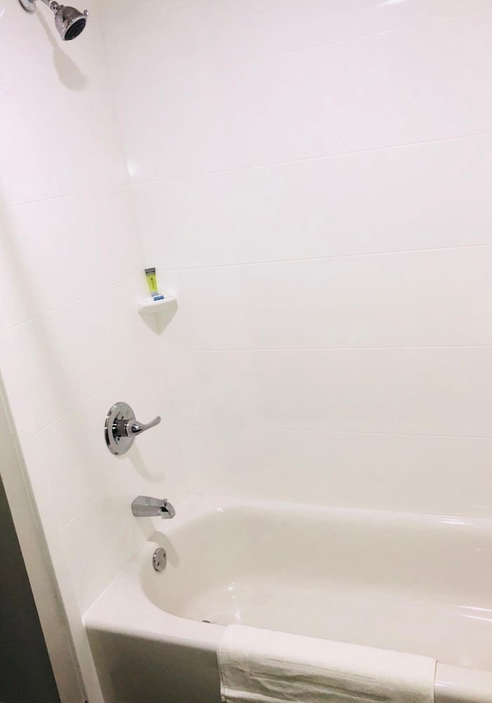 Hotel Glenpool - photo 17