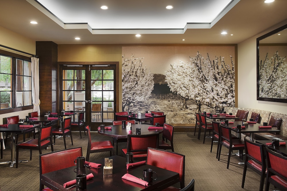Juniper Hotel Cupertino Curio Collection by Hilton - photo 30