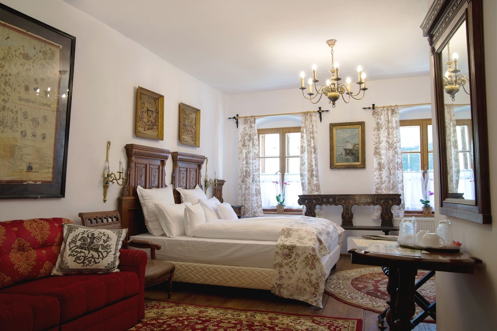 Taschler Haus Boutique