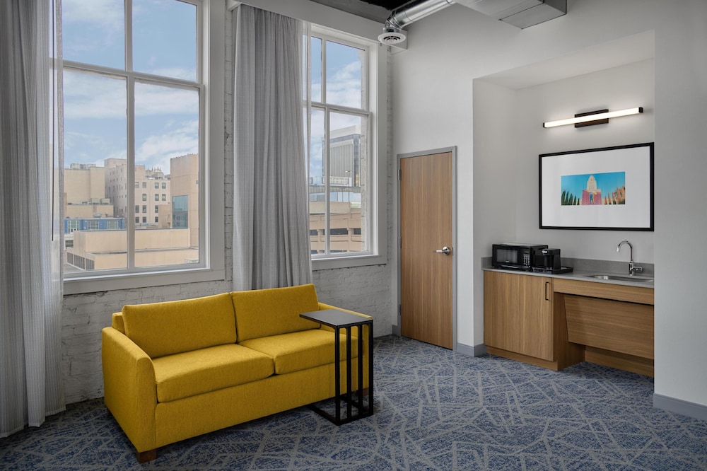 Hampton Inn by Hilton Lincoln Downtown - photo 26