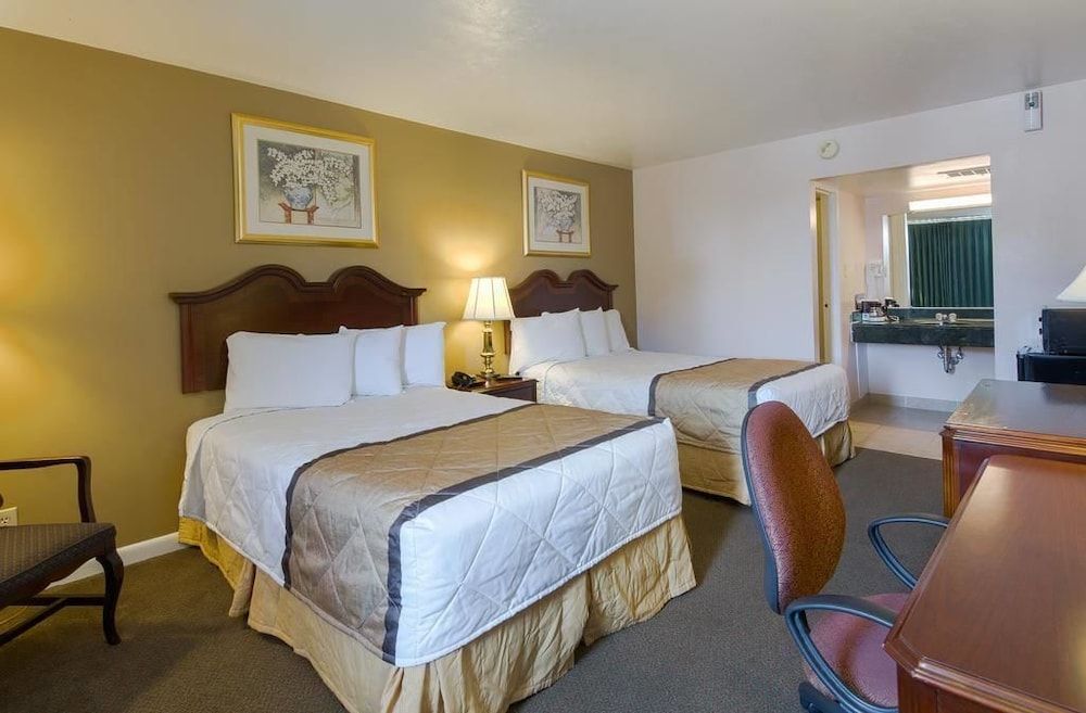 Travelodge by Wyndham Lynchburg - photo 9