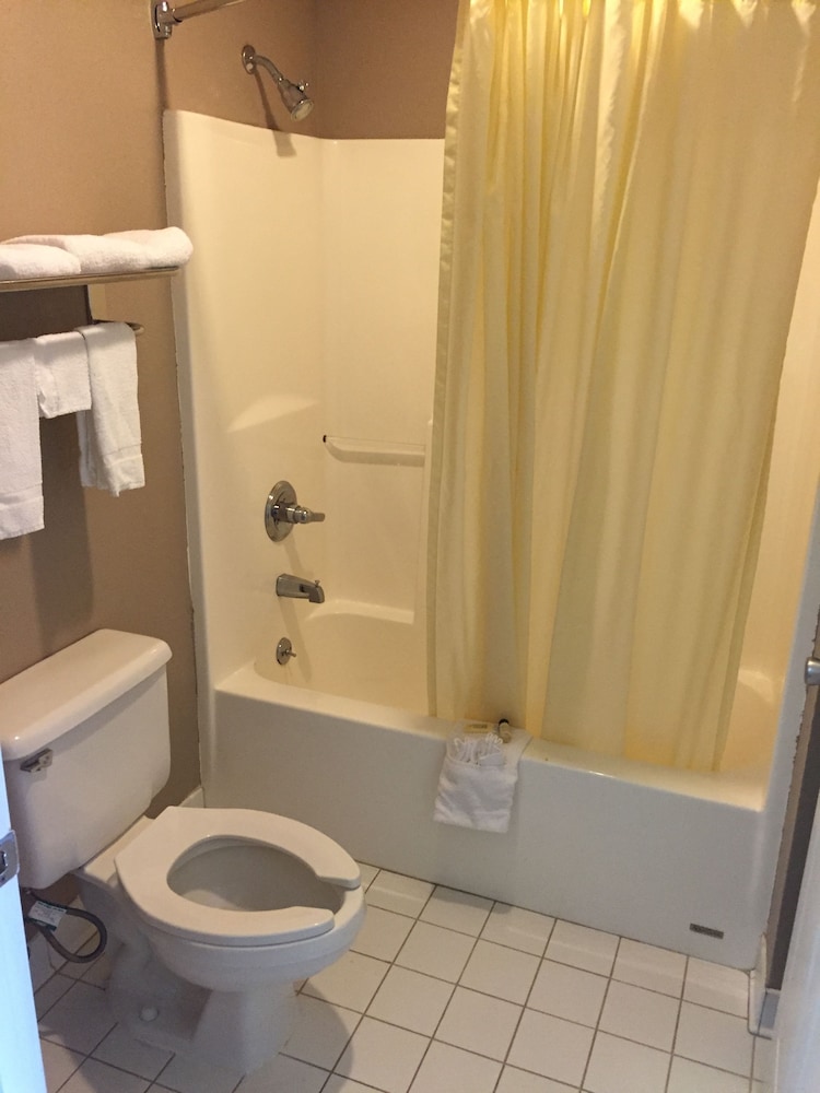 Deerfield Inn New Johnsonville - photo 18