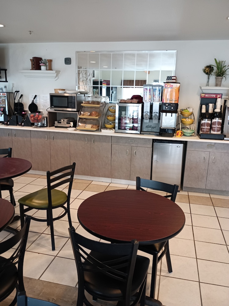 Westerly Motel - photo 28
