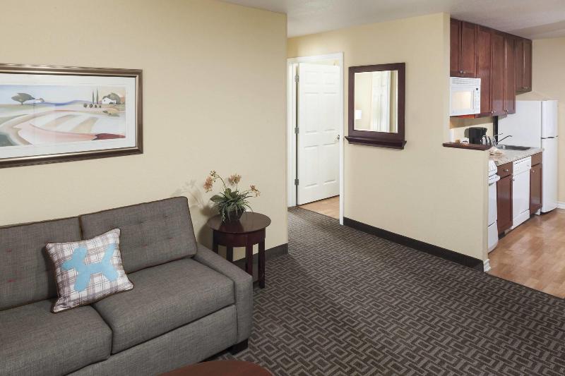 TownePlace Suites by Marriott Texarkana - photo 26