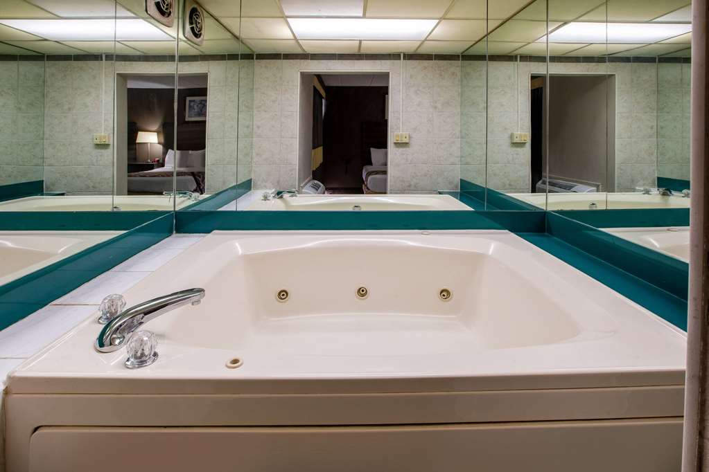 Baymont by Wyndham Northwood - photo 28