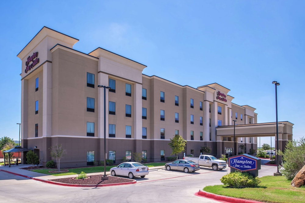 Hampton Inn & Suites Big Spring - photo 62