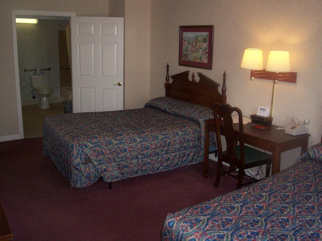 Rime Garden Inn & Suites - photo 7