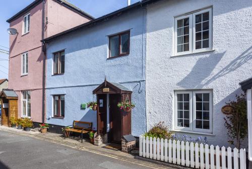 Cuain Cottage Watchet — 4-Star Luxury Hotel in Watchet, United Kingdom