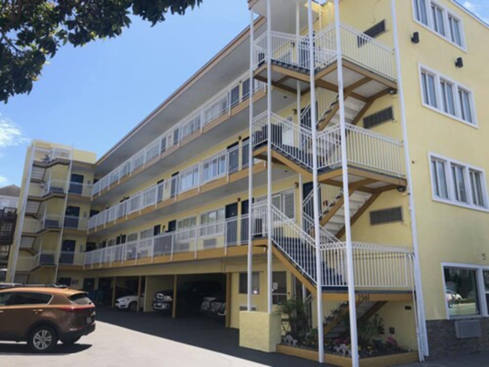 Presidio Parkway Inn - photo 28