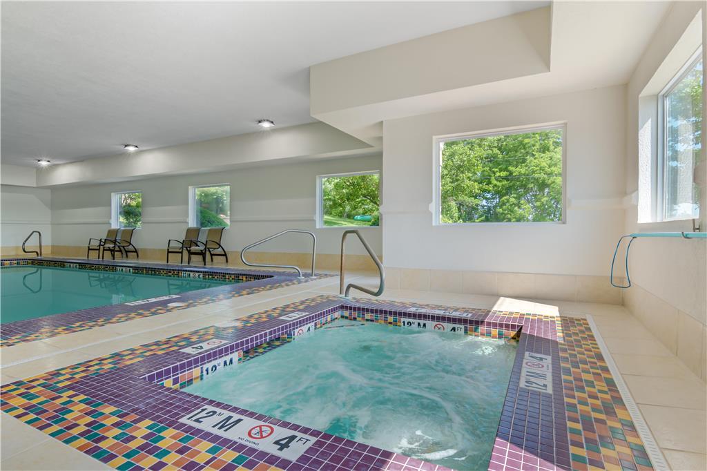Best Western Plus Washington Hotel - photo 38