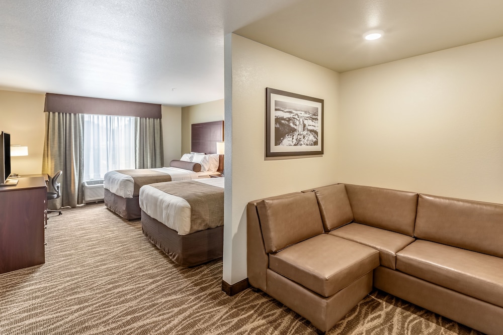Cobblestone Inn & Suites Fairfield Bay - photo 10