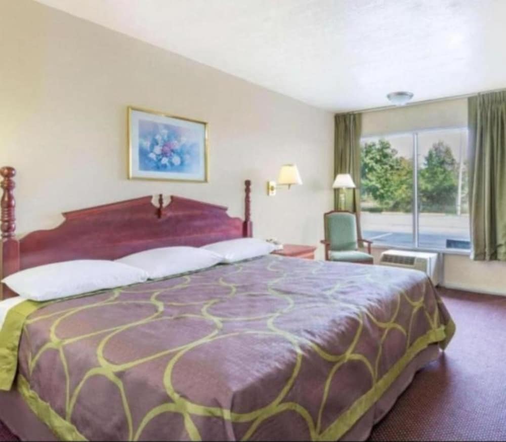Ashland Studio Inn By OYO Richmond North near Kings Dominion - photo 8