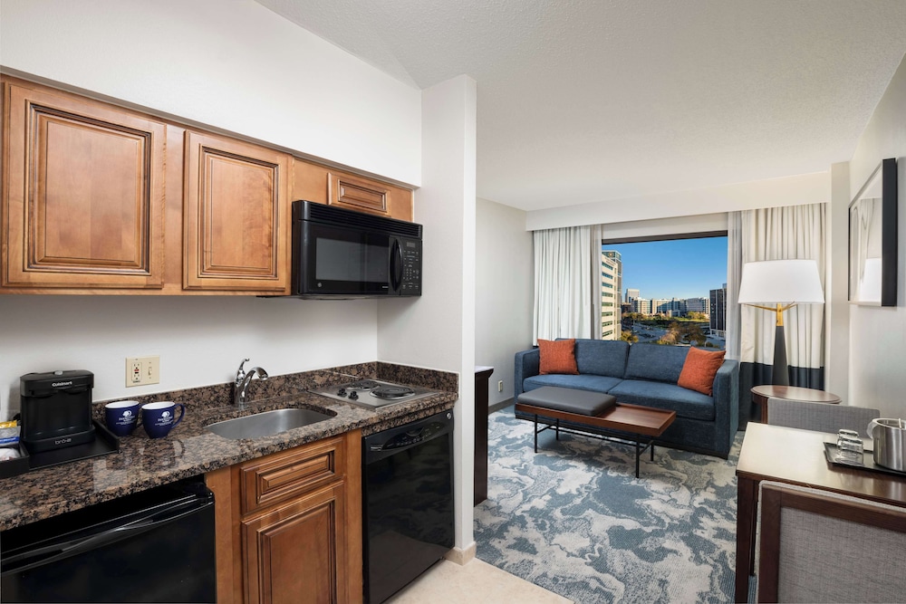 DoubleTree by Hilton Houston Medical Center Hotel & Suites - photo 31