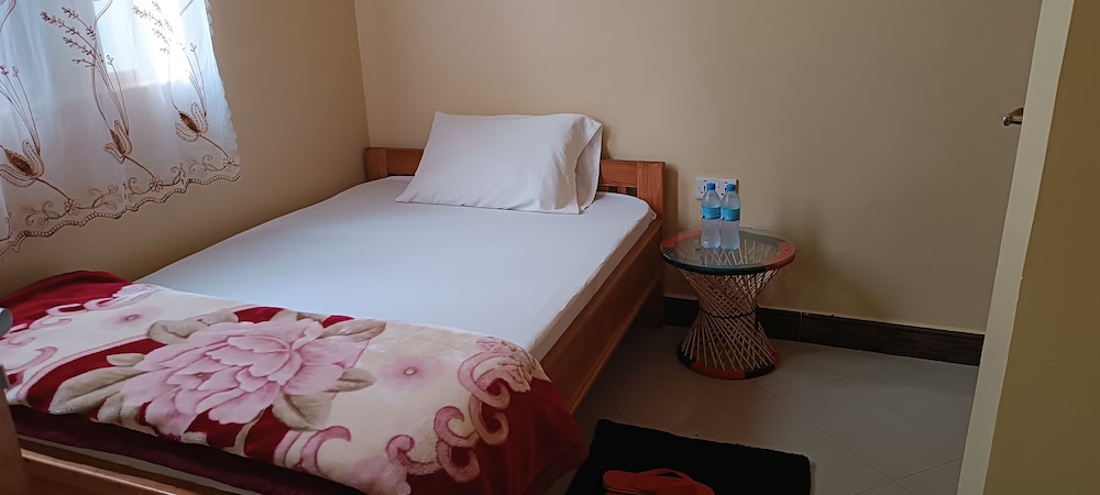 Kileleni Lodge — Moshi — photo 2