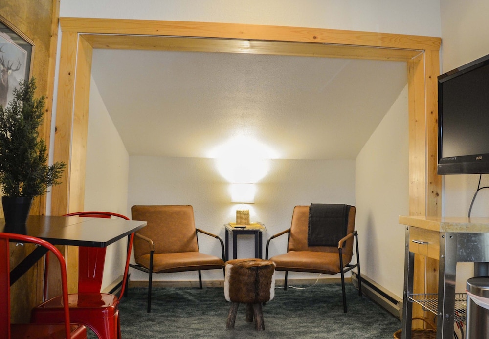 The Woolly Bugger Inn - photo 68