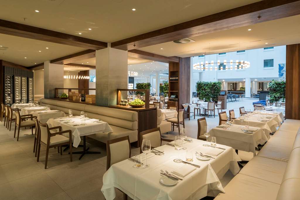 estrel grill restaurant