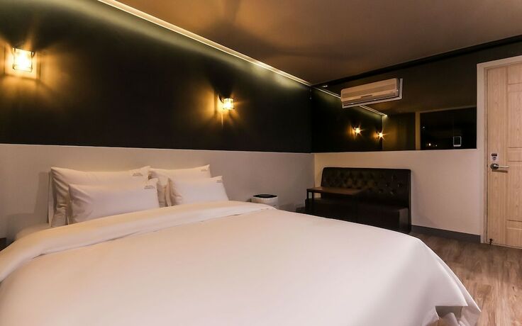 Ulsan Sinjeong dong Marilyn in Ulsan, South Korea