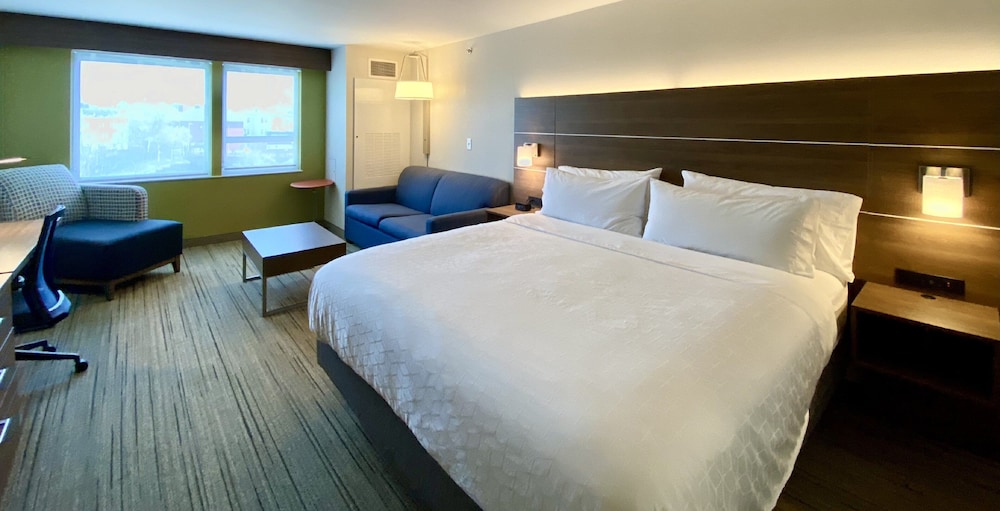 Holiday Inn Express Boston by IHG - photo 31