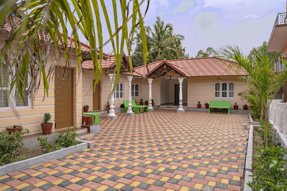 Coorg Maharaja Resorts and Spa — hotel in Piriyapatna