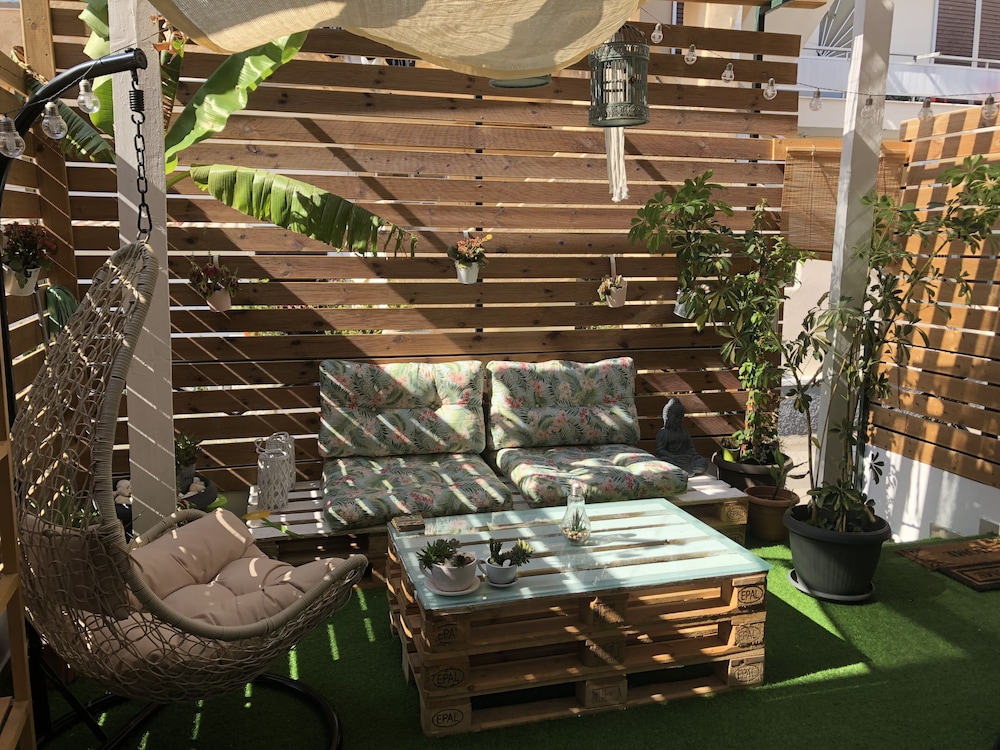 Casa Fiore 2 Bed House 10 Mins Walk to Centre — 4-Star Luxury Hotel in Rodos, Greece