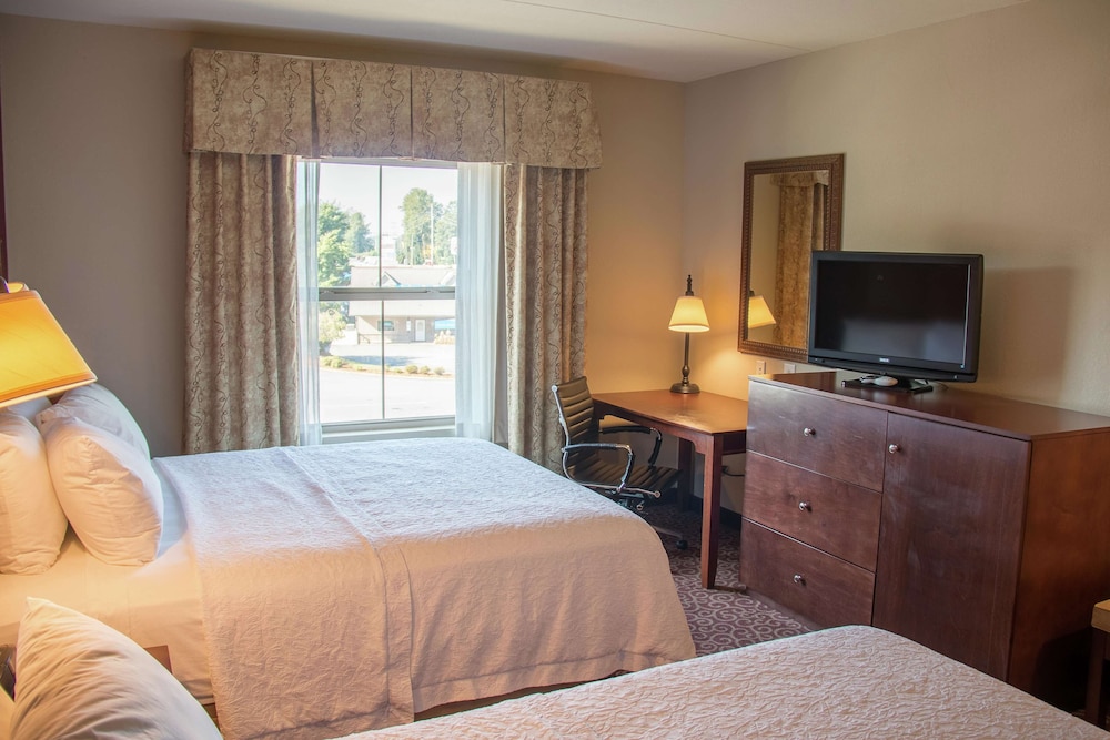 Hampton Inn Murphy - photo 14