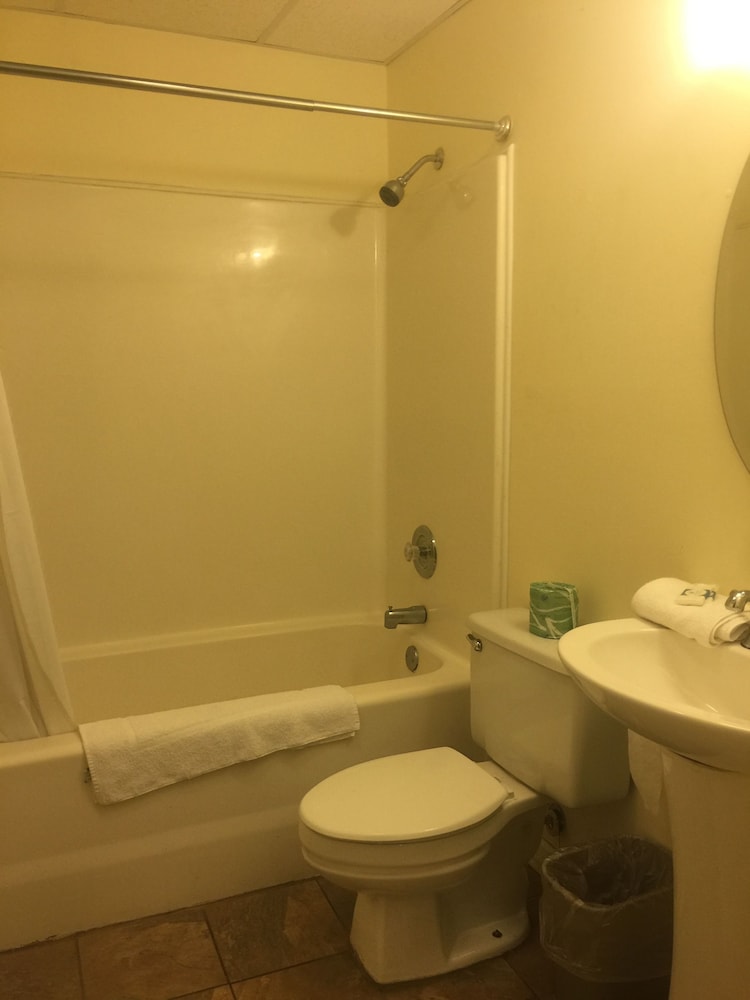 Hotel Charlee Villas by the Beach - photo 31