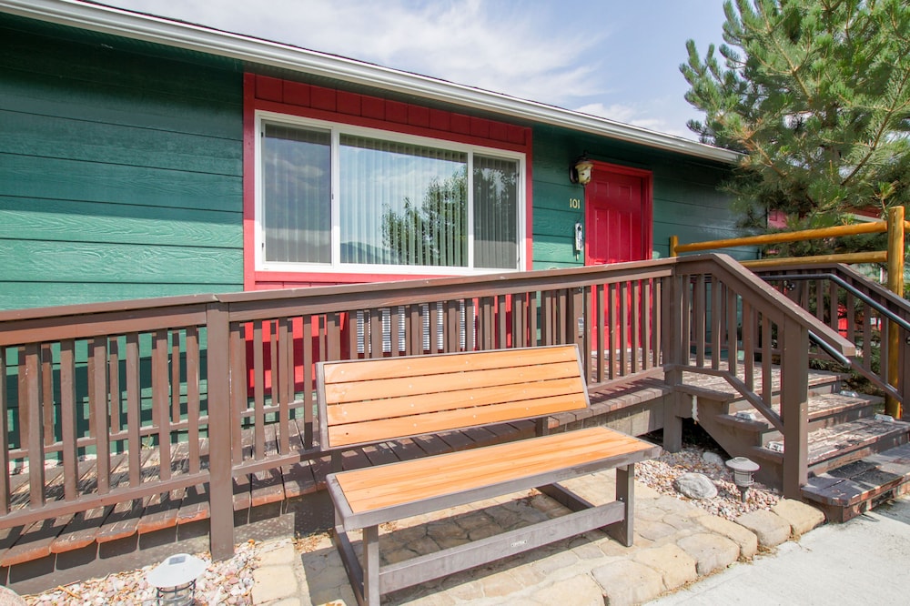 Yellowstone Gateway Inn - photo 90