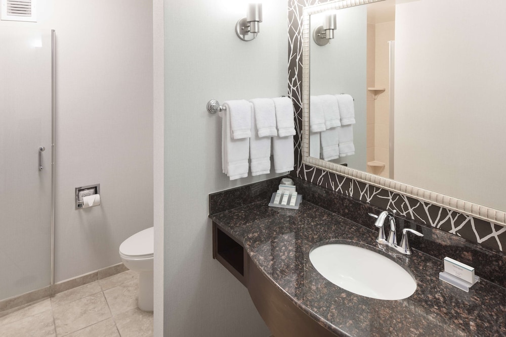 Hilton Garden Inn Cincinnati Mason - photo 24