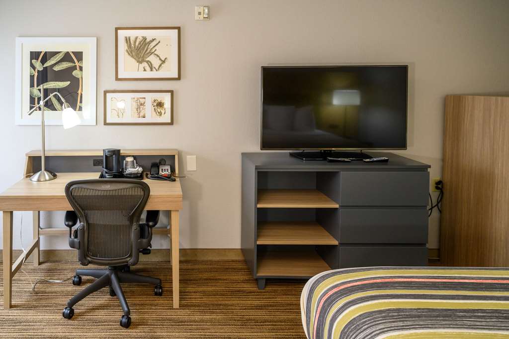 Country Inn & Suites by Radisson Greenfield IN - photo 16
