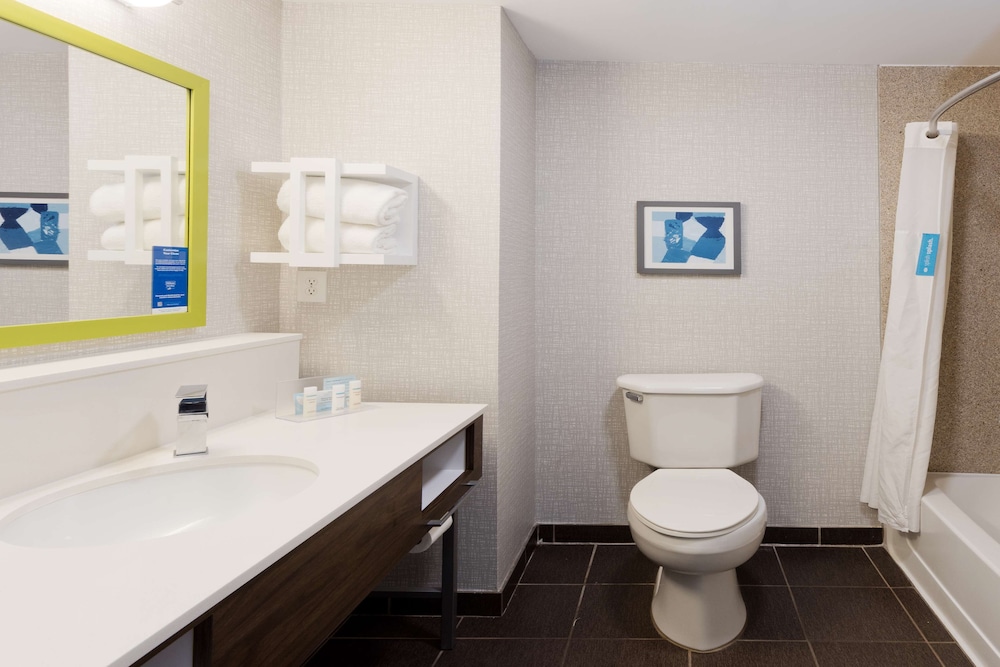 Hampton Inn & Suites Phenix City Columbus Area - photo 14