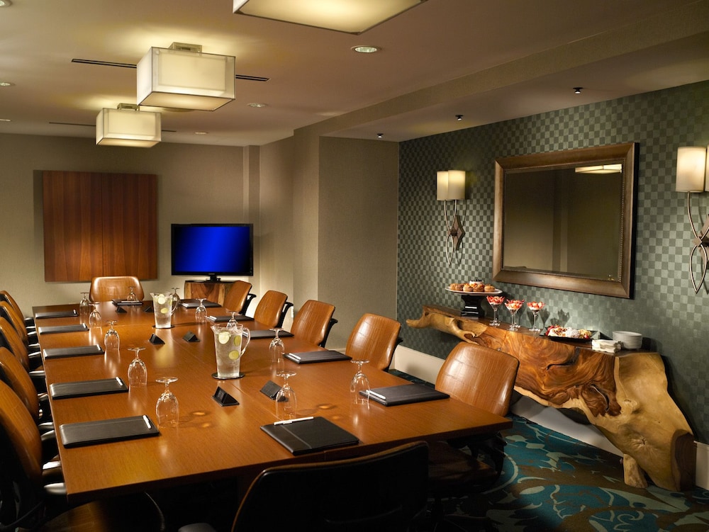 Crowne Plaza Charleston Airport Conv Ctr by IHG - photo 65