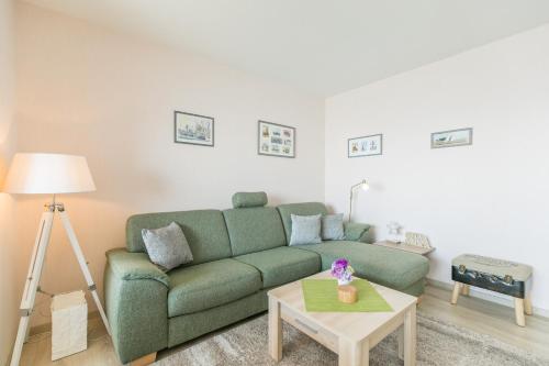 Hochhaus Hochhaus Whg Meeresrauschen — 4-Star Luxury Hotel in Busum, Germany