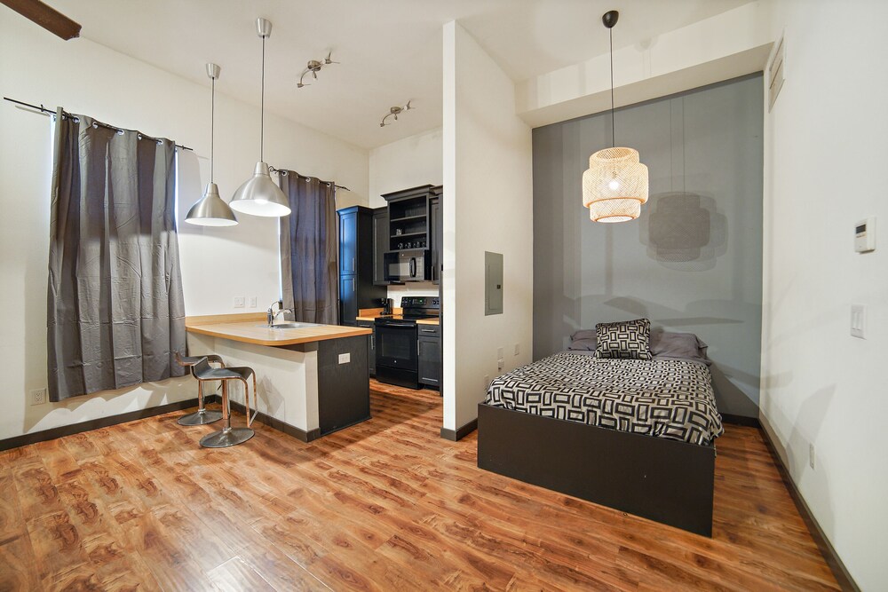 Old West Lofts Down Town Tampa - photo 8
