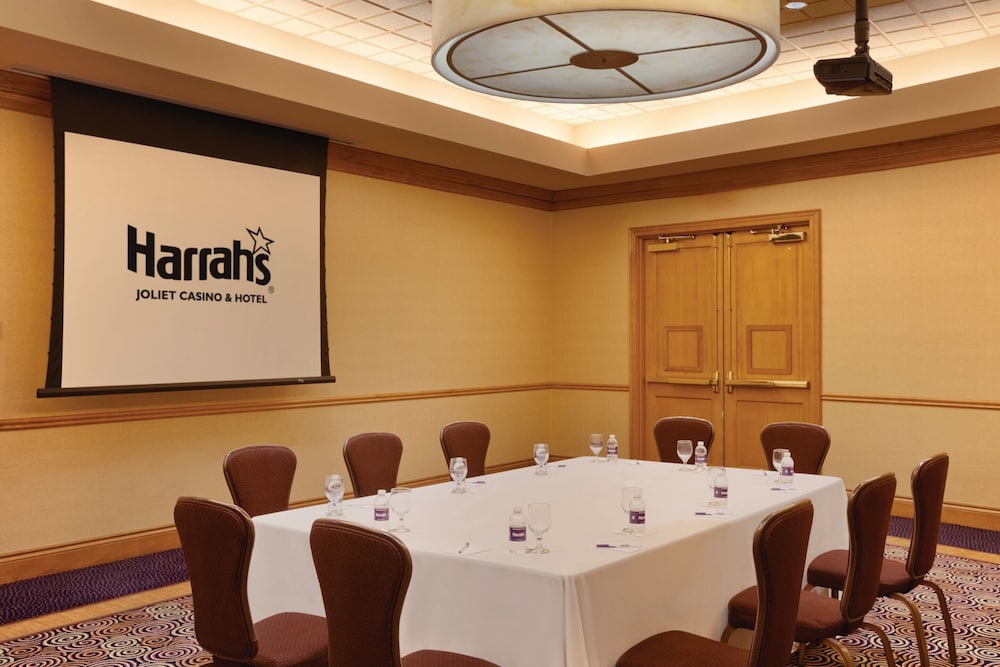 Harrah's Joliet Casino & Hotel A Caesars Rewards Destination - photo 47